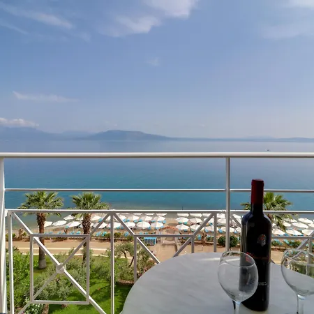 Calamos Family Club Hotel