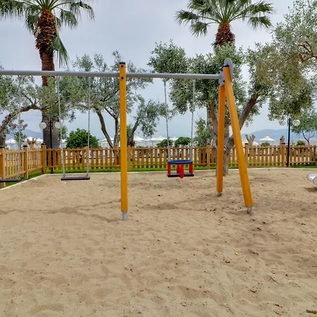 Calamos Family Club Hotel Kalamos (Attica)